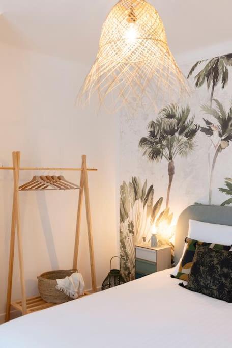 Bohemian Bakoua & Chesterfield Cottage, Hyper-centre Metz