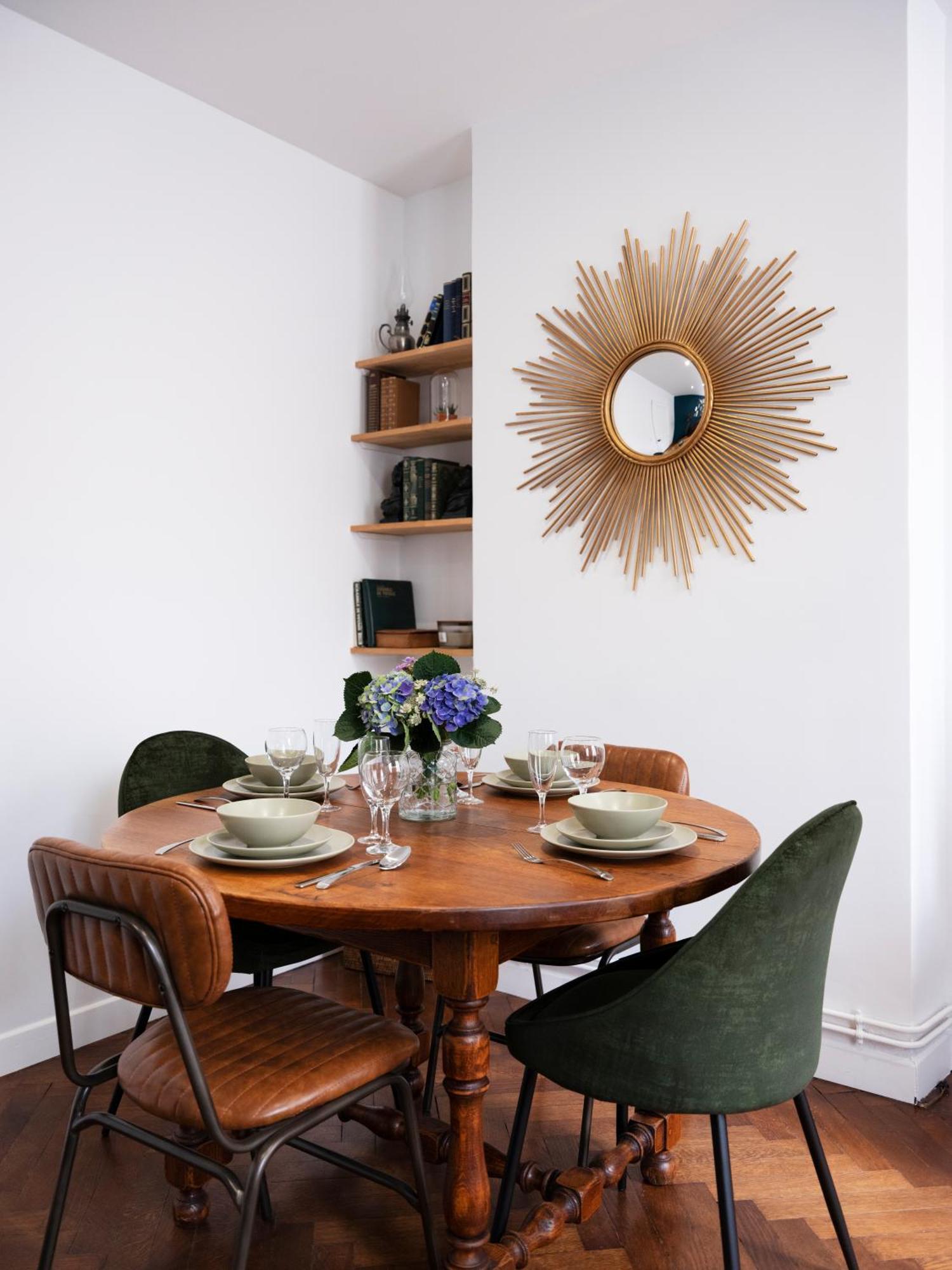 Bohemian Bakoua & Chesterfield Cottage, Hyper-centre Appartement